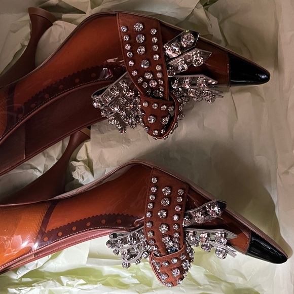 Burberry Runway Pump - Picture 10 of 11